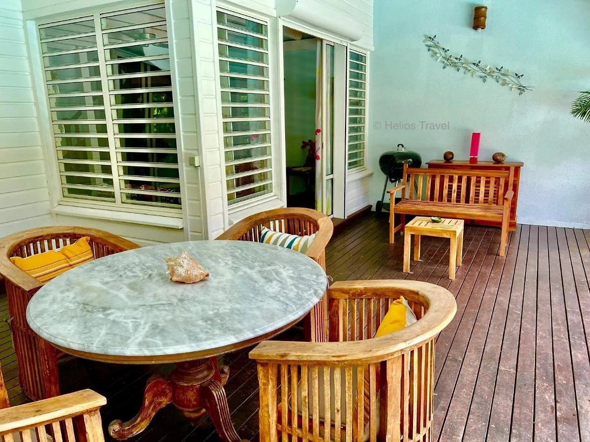 Villa Sisley, 4/6p, piscine privée, plage à 100 m Sainte-Rose Guadalupe